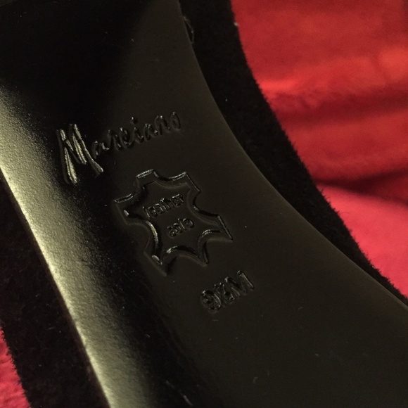 Leather suede shoes with stylish cut out high heel - Picture 5 of 5